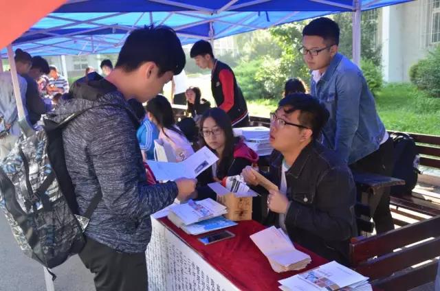 開學季，7天完成數(shù)千位校師生胸片掃描任務，它做到了！